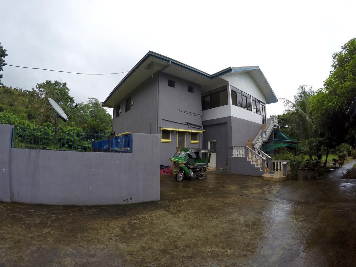 Fat Monkey Hostel Coron Exteriér fotografie