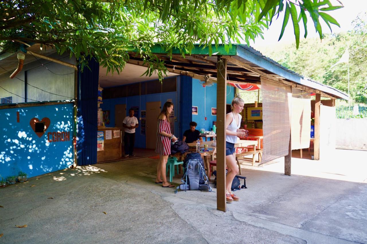 Fat Monkey Hostel Coron Exteriér fotografie
